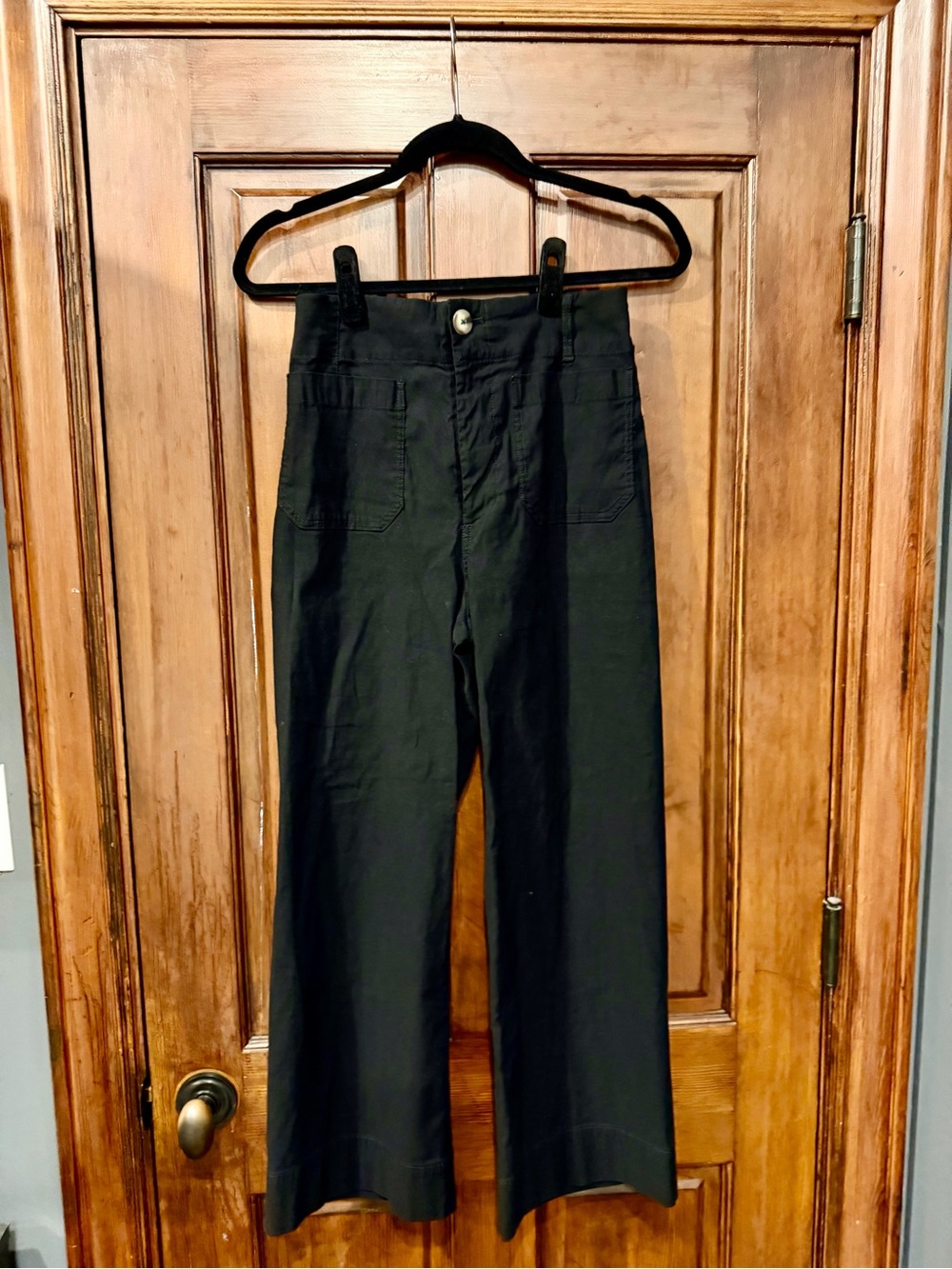 Anthropologie Black cropped “Colette” pant